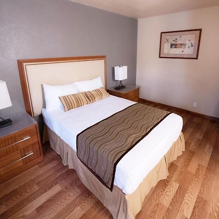 Stay Inn Suite Stockton Exterior photo