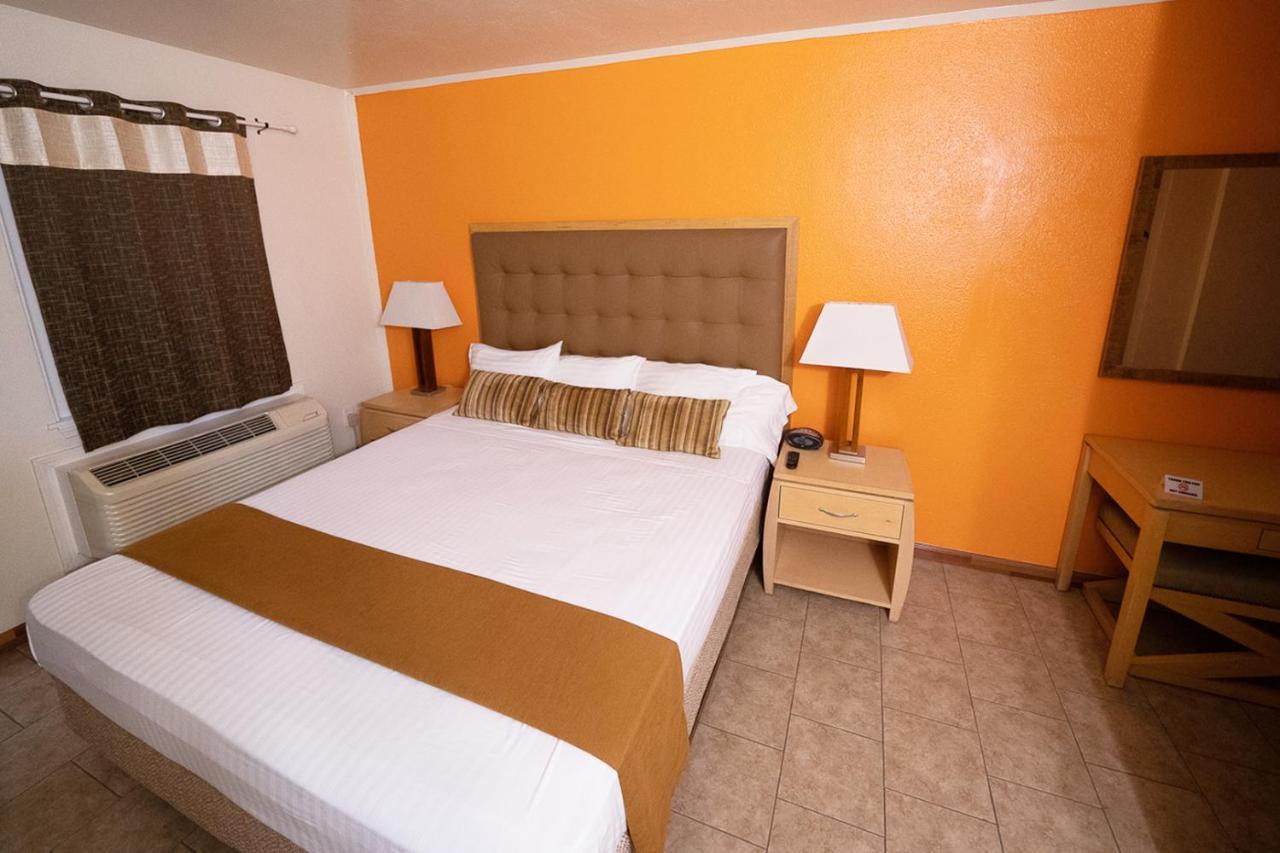 Stay Inn Suite Stockton Exterior photo