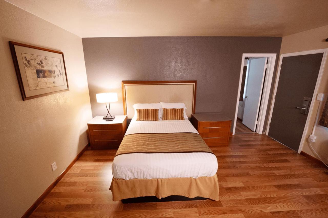 Stay Inn Suite Stockton Exterior photo